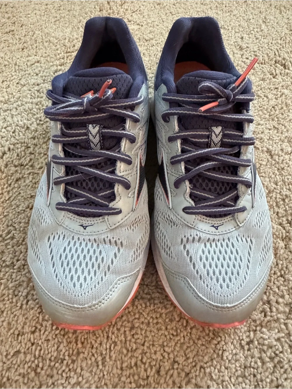 Mizuno Women's Light Gray and Navy Running Sneakers with Coral Highlights